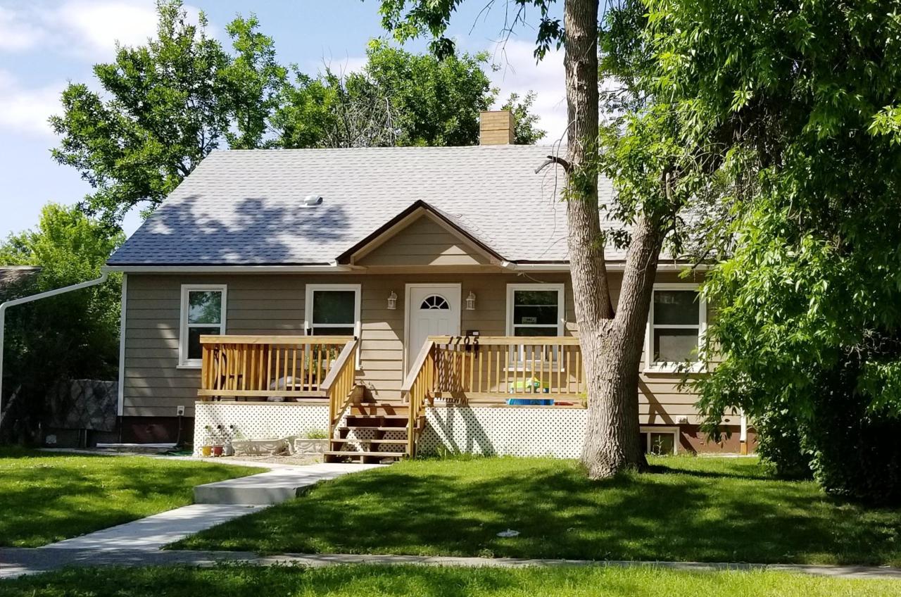 1705 5th Avenue - Photo 1