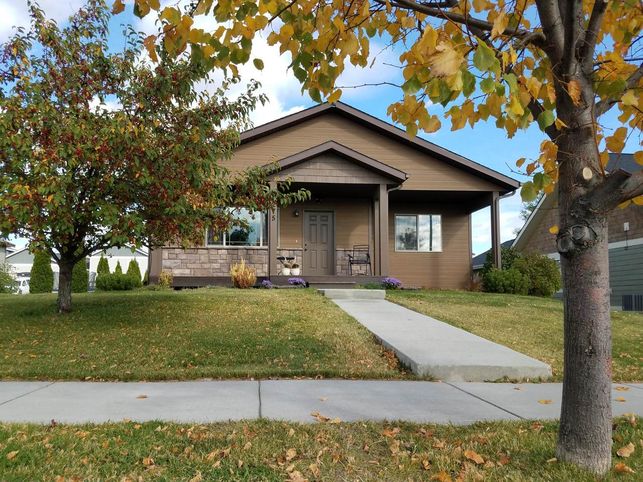 275 Westland Drive - Photo 1
