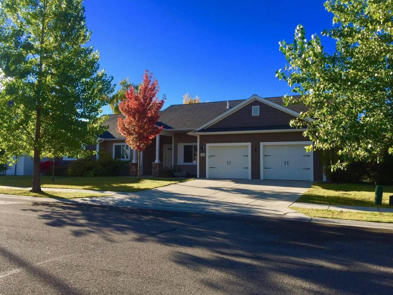 132 Parkridge Drive - Photo 1