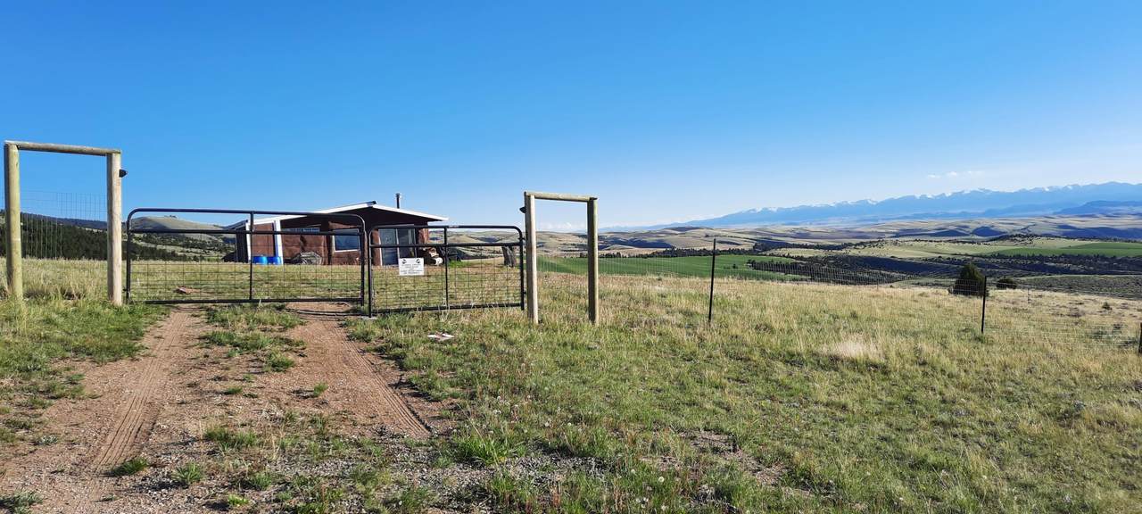 112 Lone Wolf Trail - Photo 1