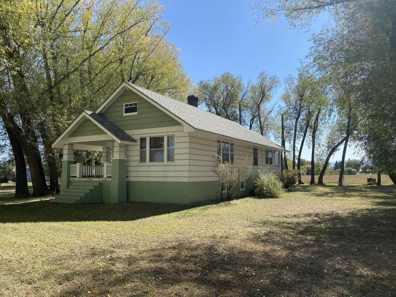 502 Rickards Street - Photo 1