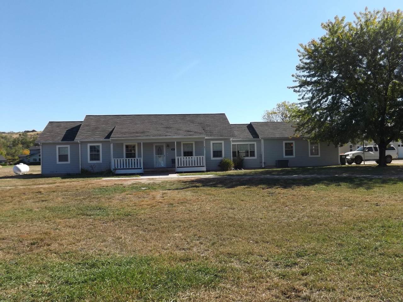 833 Legacy Loop - Photo 1