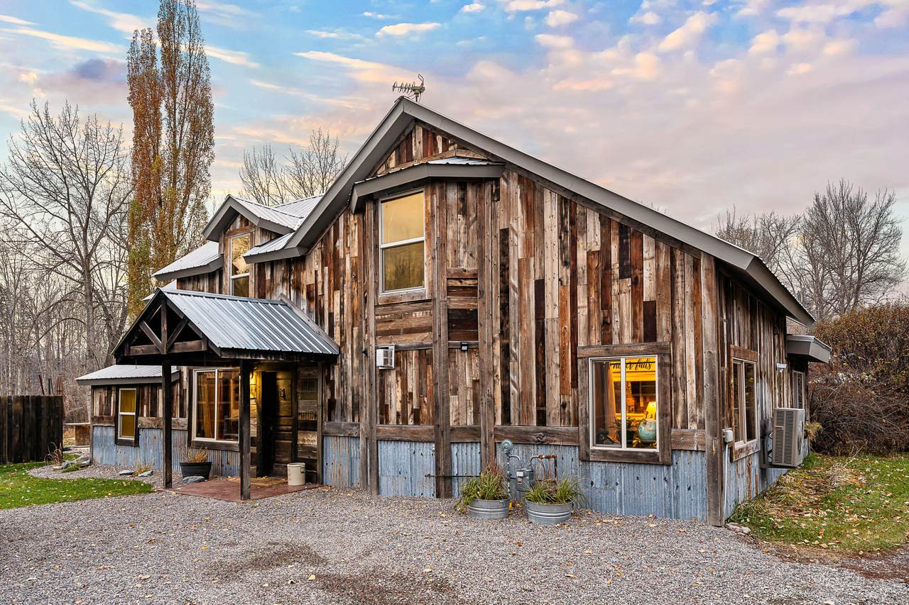 1018 Whitefish Stage Road - Photo 1