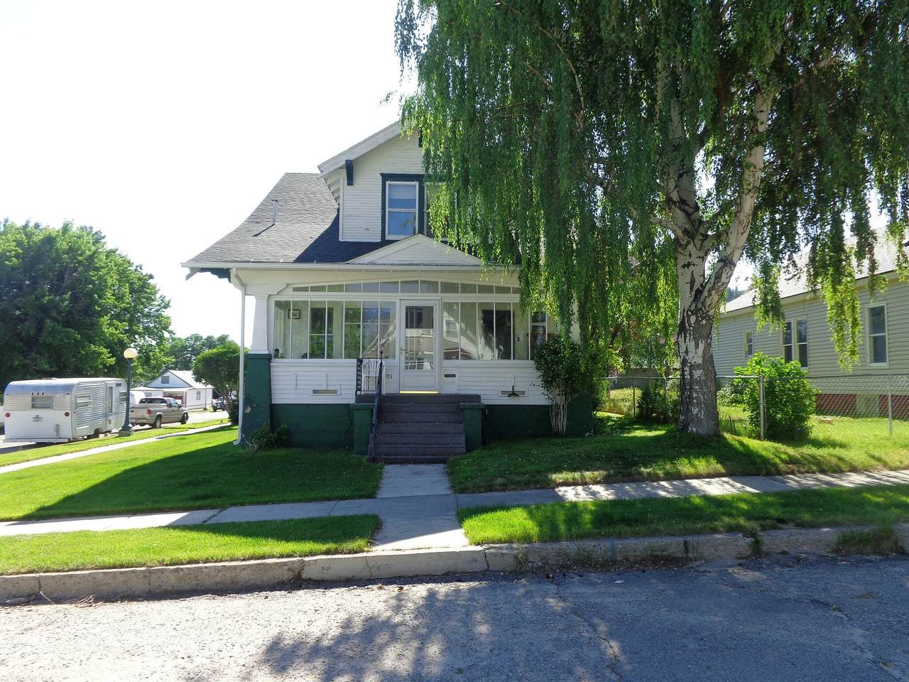 701 Chestnut Street - Photo 1