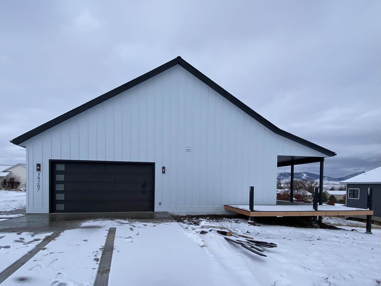 39207 Lakeview Lane - Photo 1