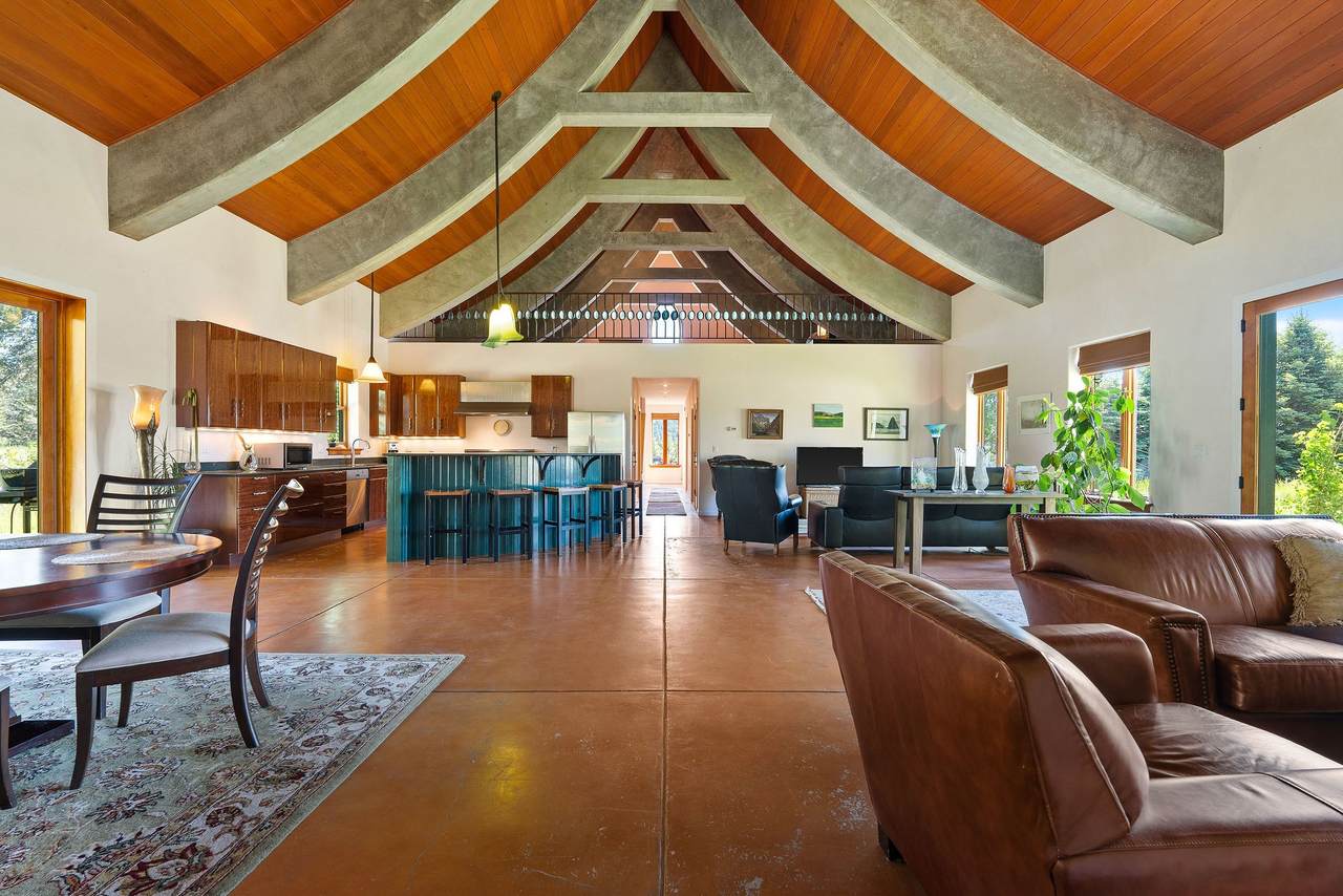 233 Coverdell Road - Photo 1