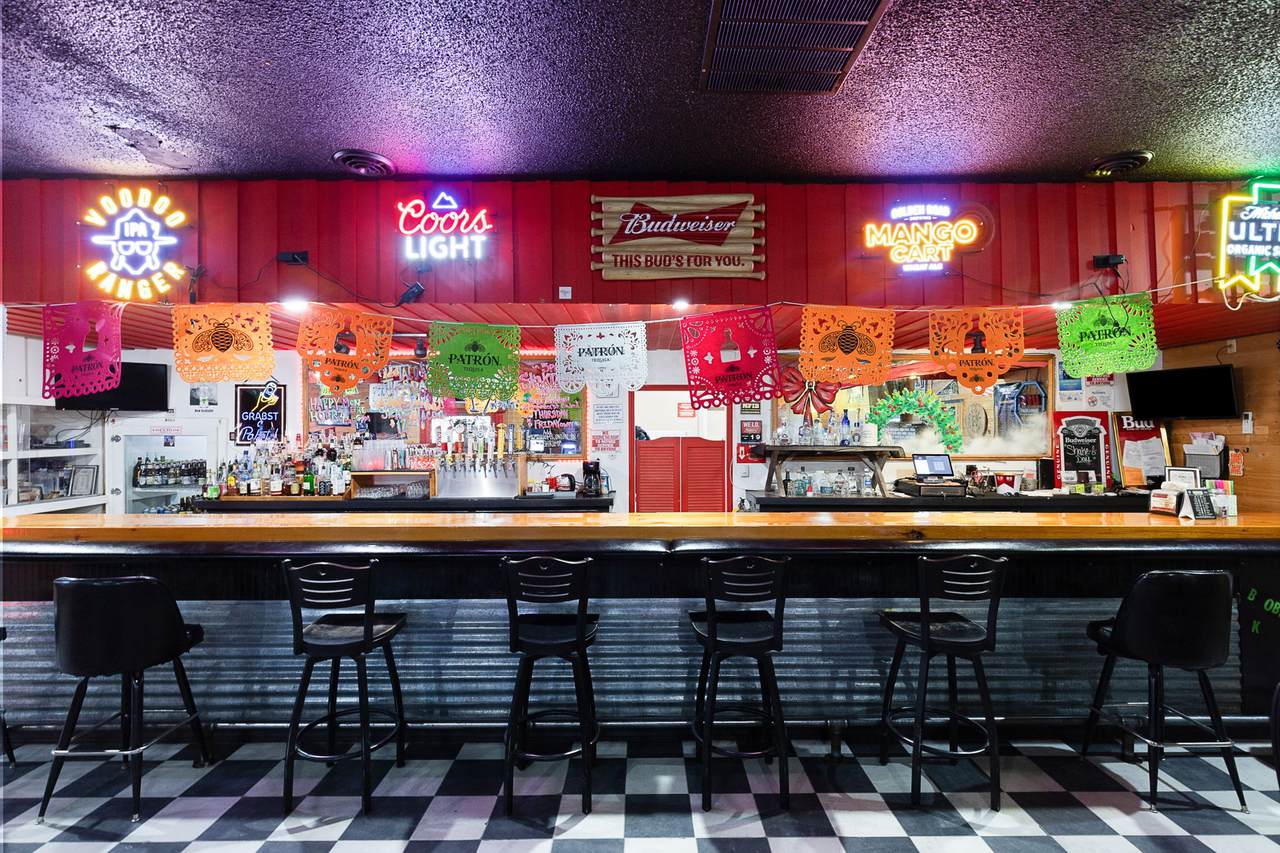 2420 Railroad Avenue - Photo 1