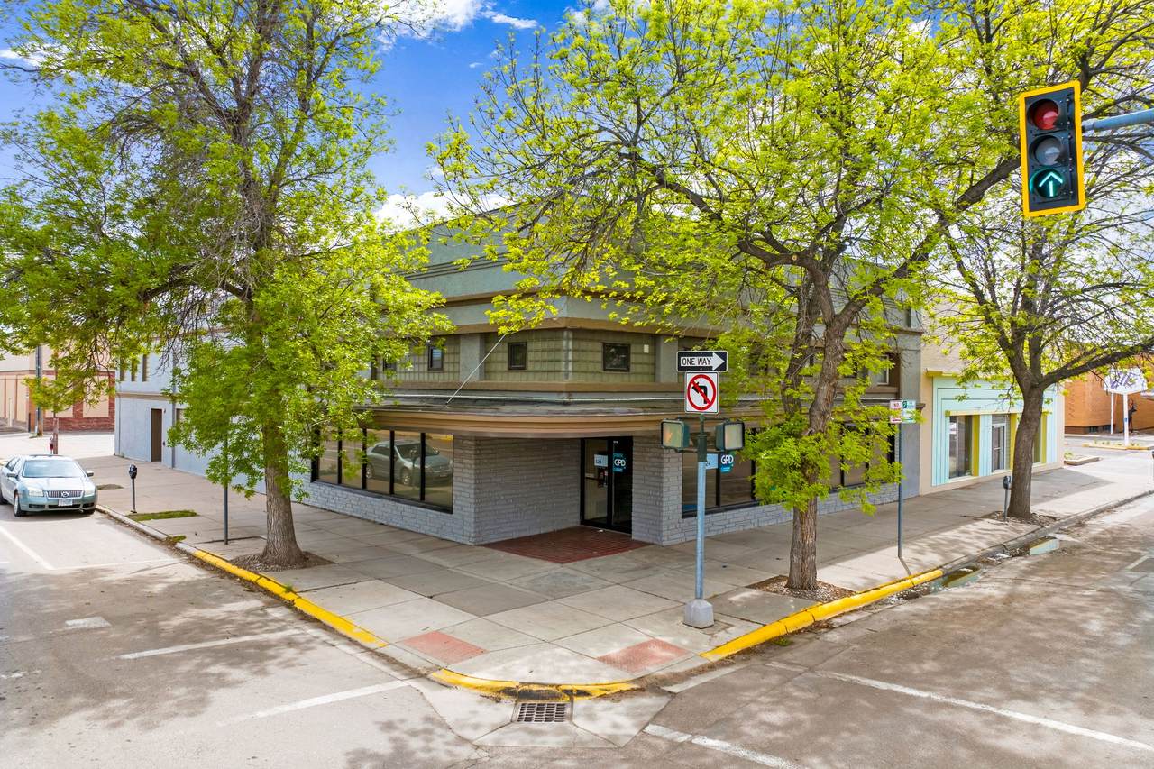 524 1st Avenue - Photo 1