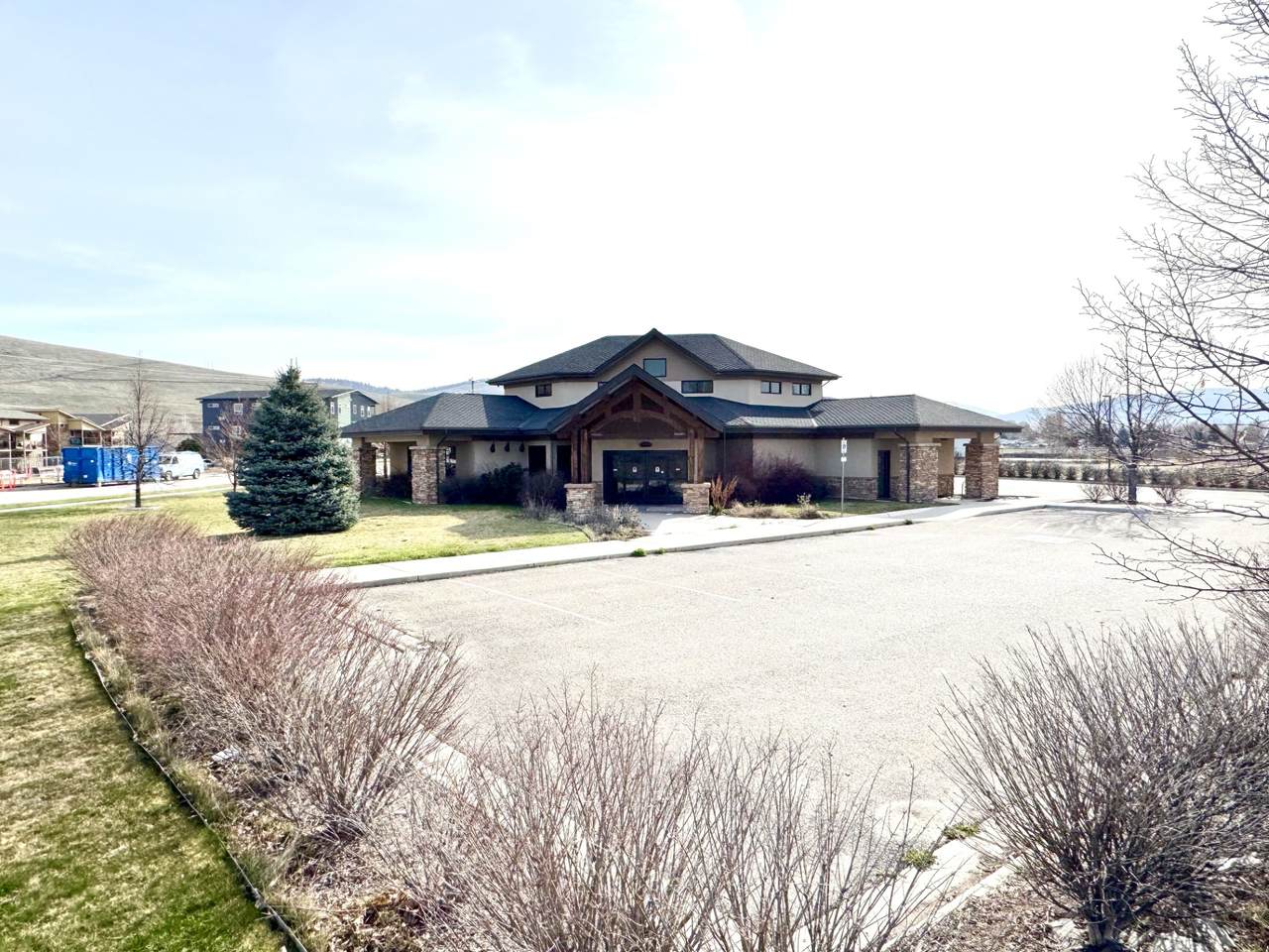 4500 Expressway - Photo 1