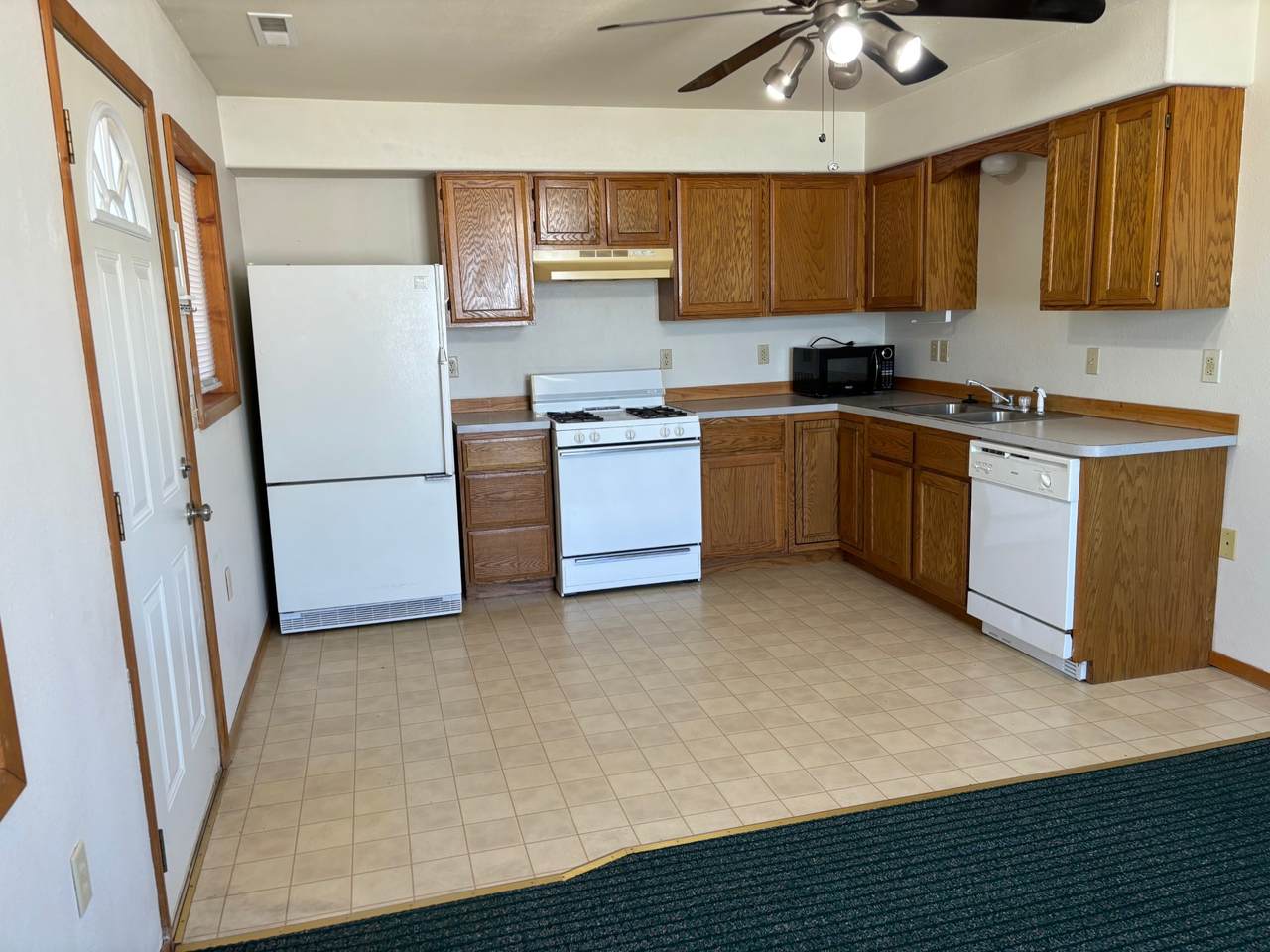 221 A Street - Photo 1