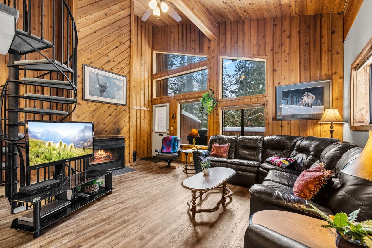 115 Cedar Way - Photo 1