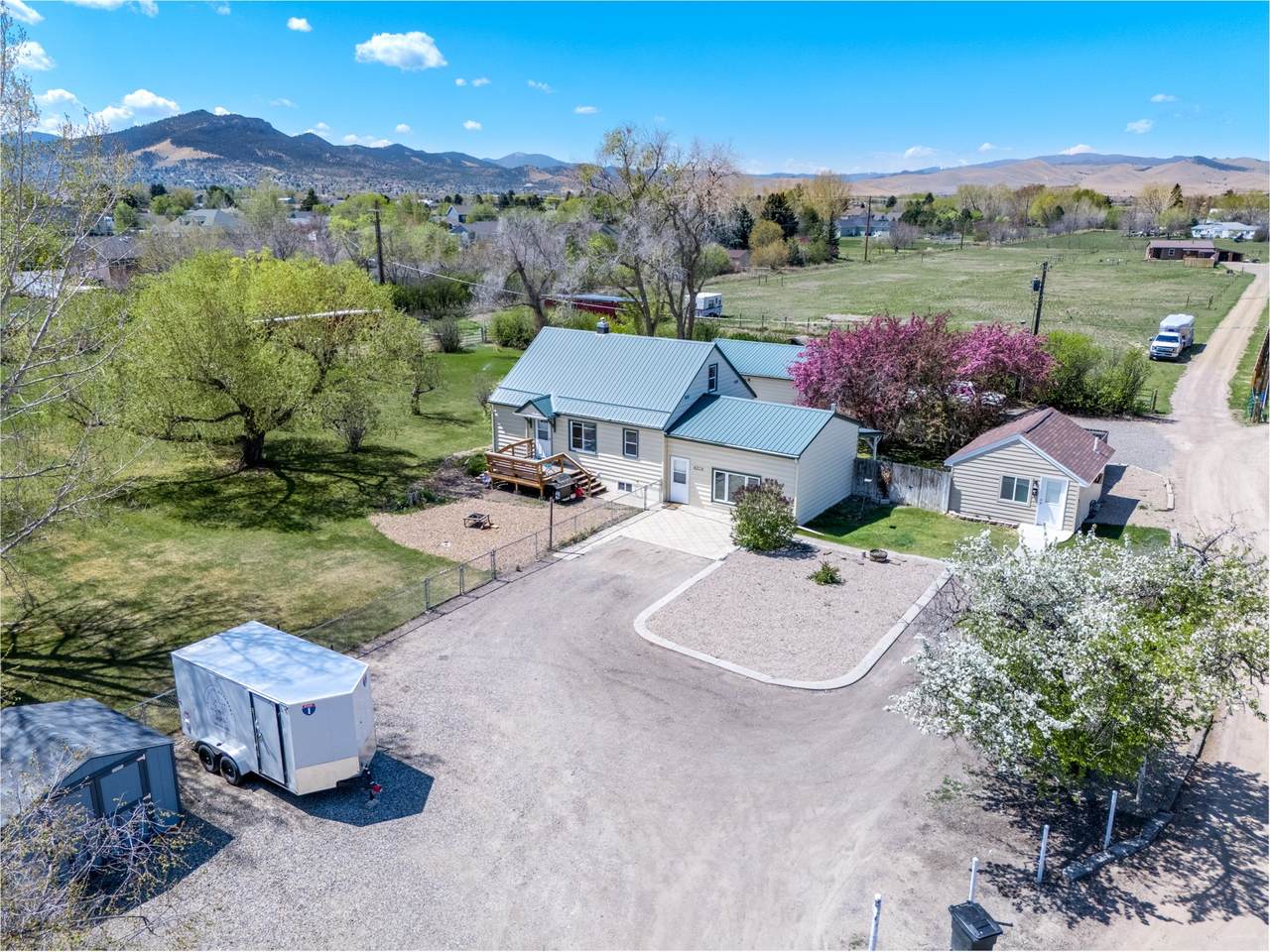 4324 Montana Avenue - Photo 1