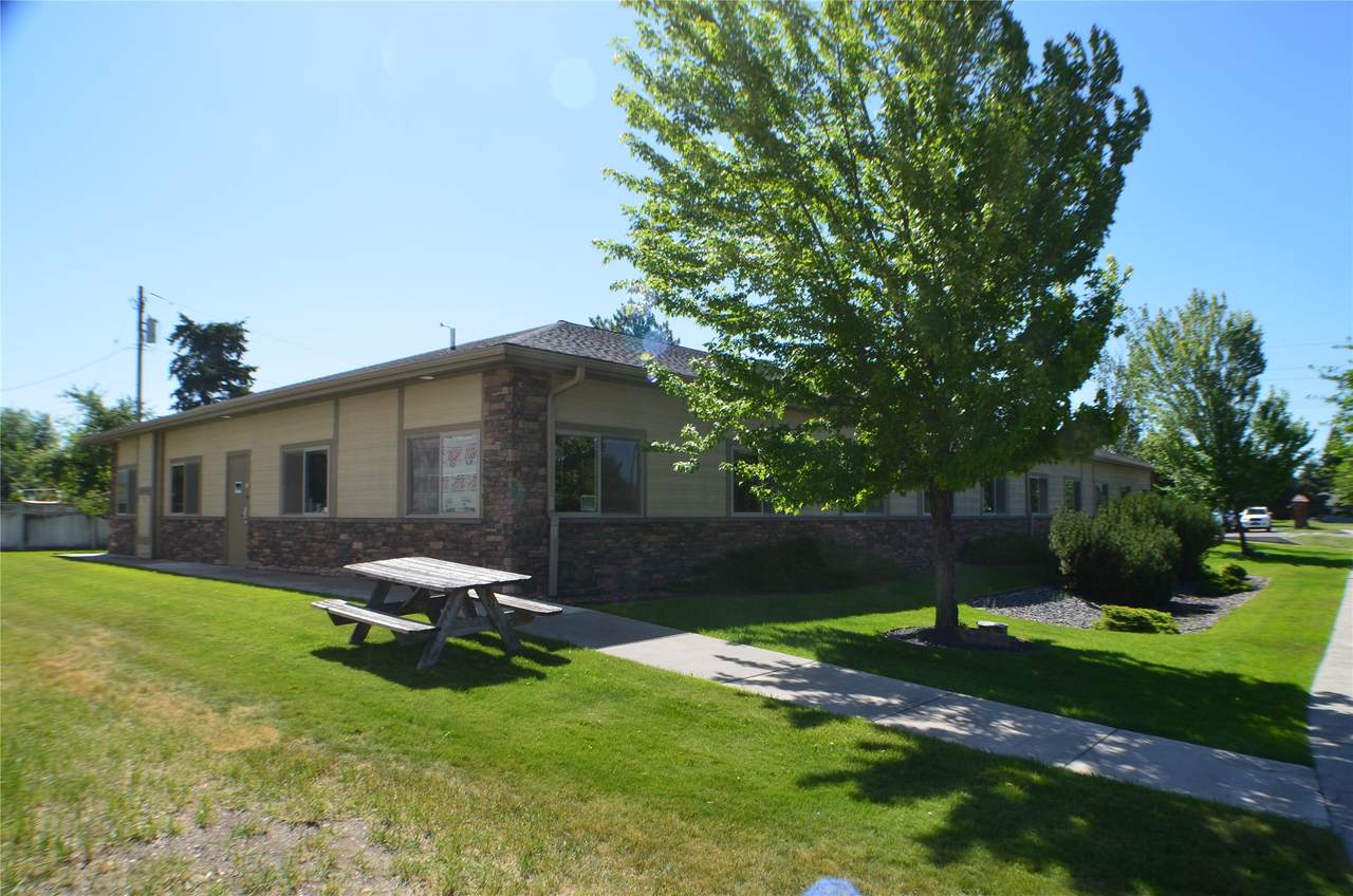 33 Village Loop - Photo 1