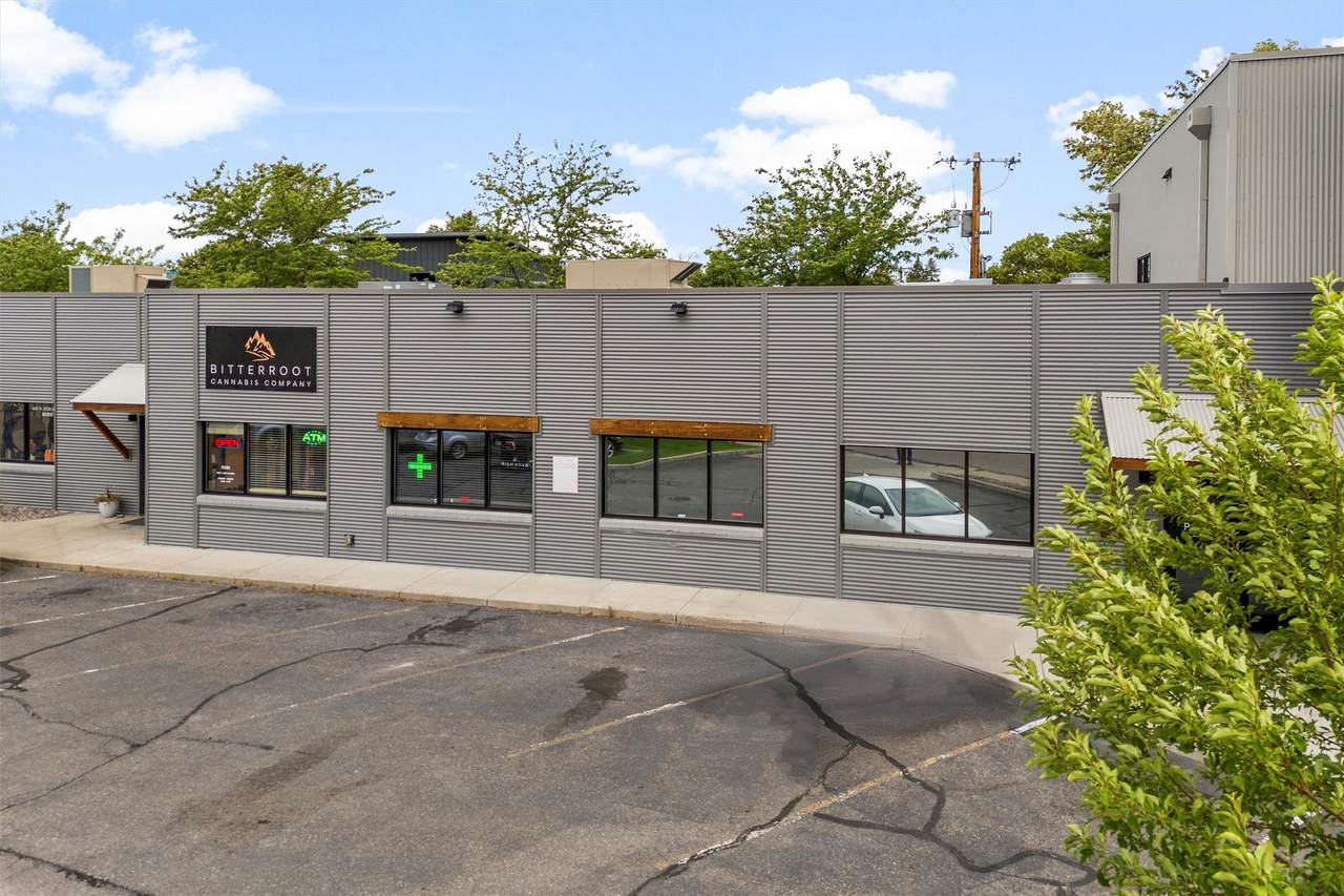 425 5th Street - Photo 1