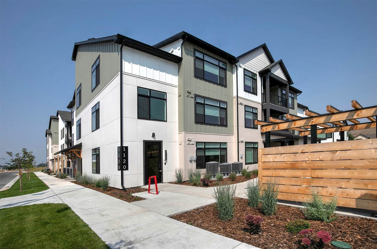 1120 Charlo Street - Photo 1