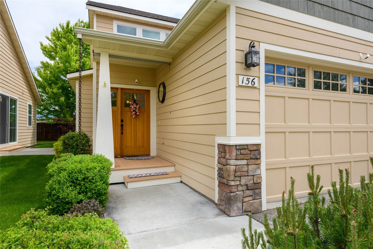 156 Villa Court - Photo 1