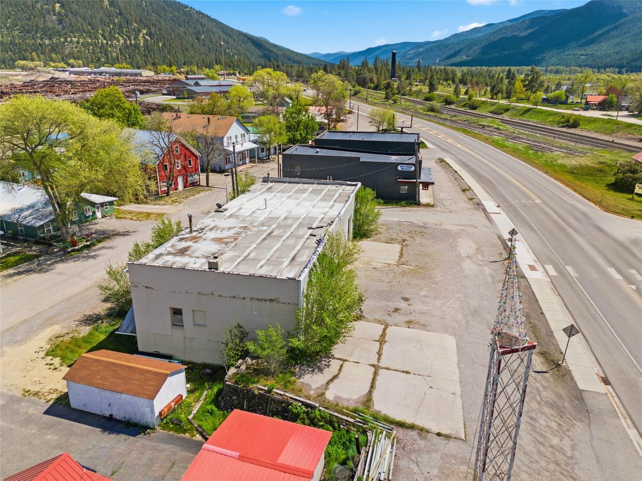 8280 Hwy 200 - Photo 1