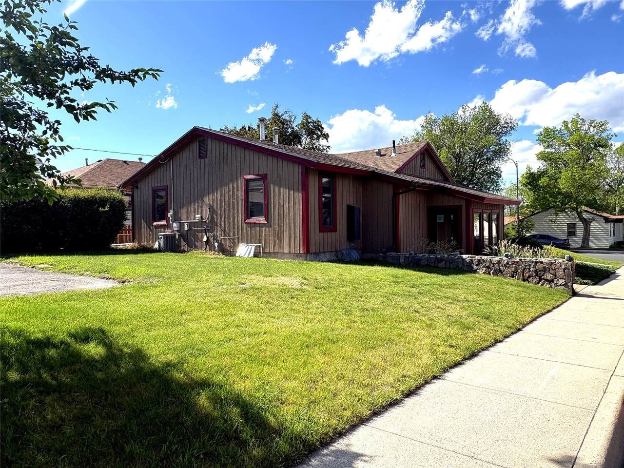 720 Cooke Street - Photo 1