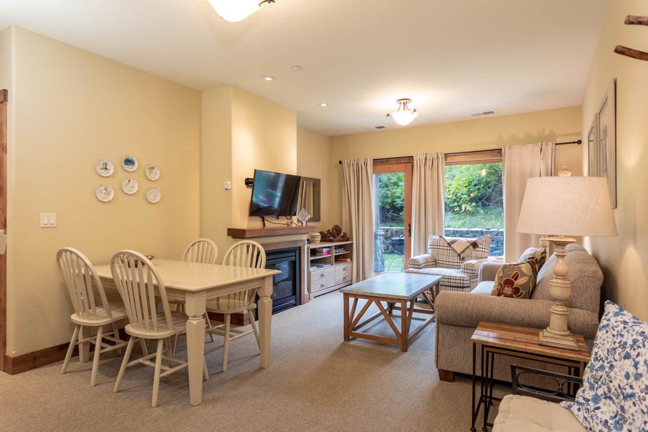 3820 Tamarack Avenue - Photo 1