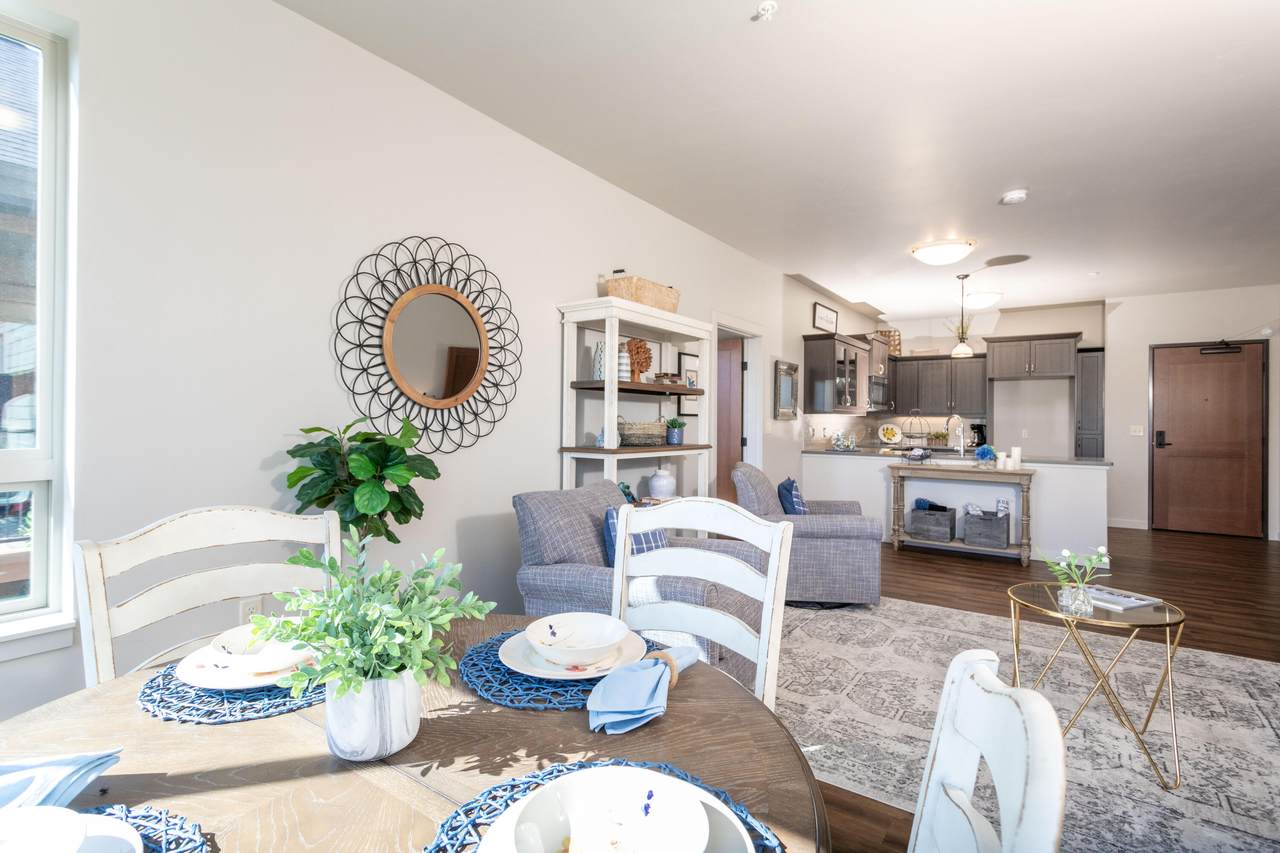 100 Woodlands Way - Photo 1