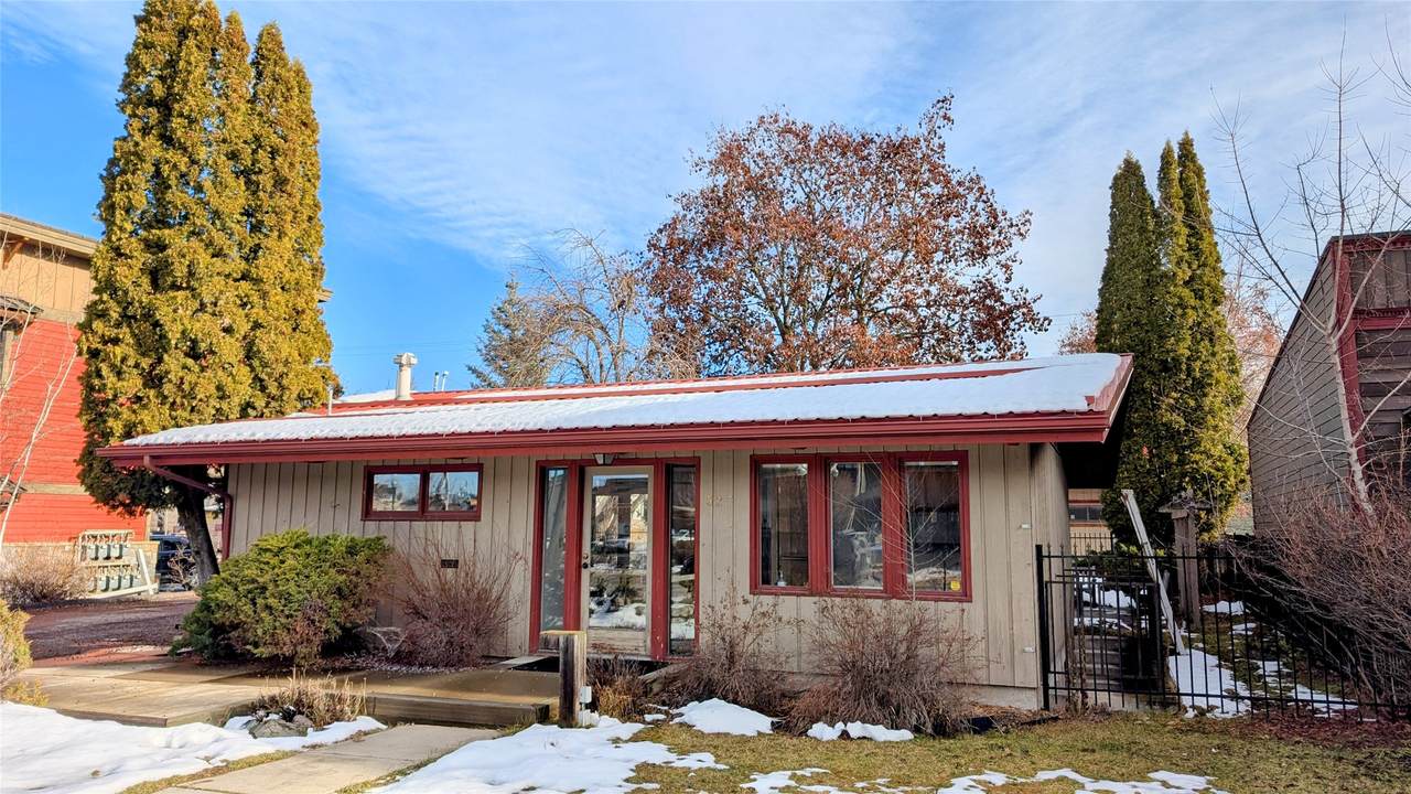 327 Spokane Avenue - Photo 1