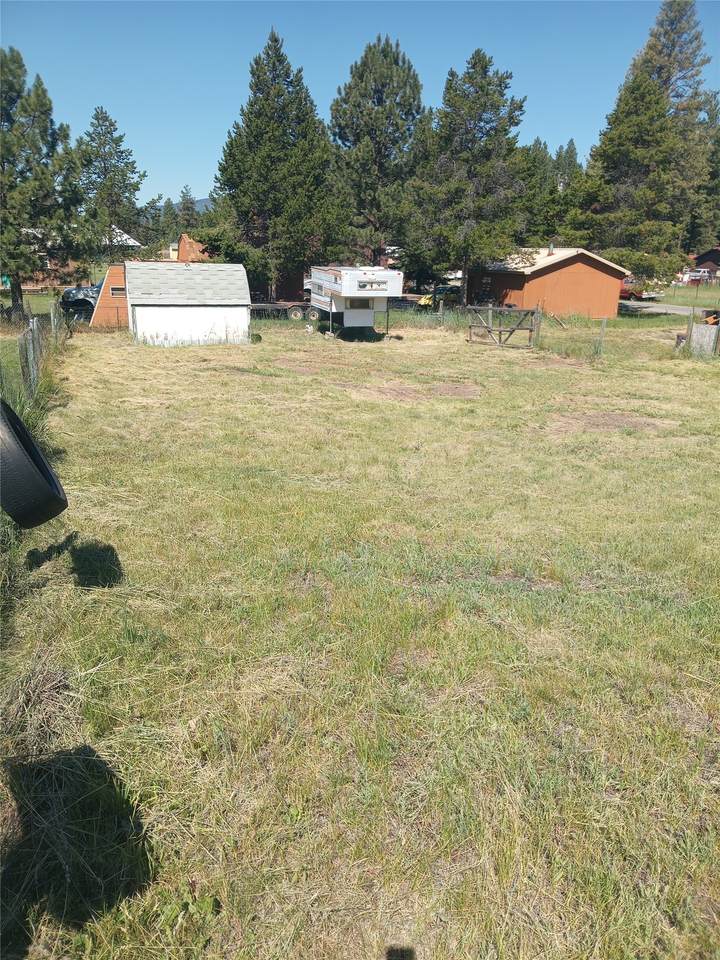 933 2nd Street - Photo 1