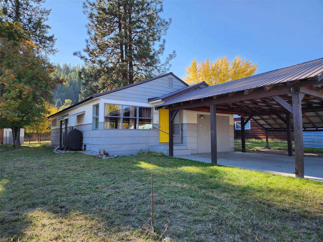 205 Poplar Street - Photo 1
