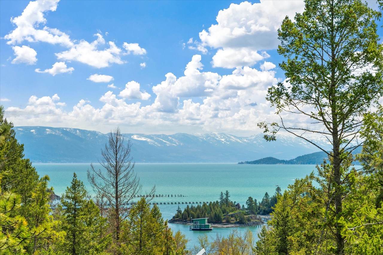 370 Eighty Drive - Photo 1