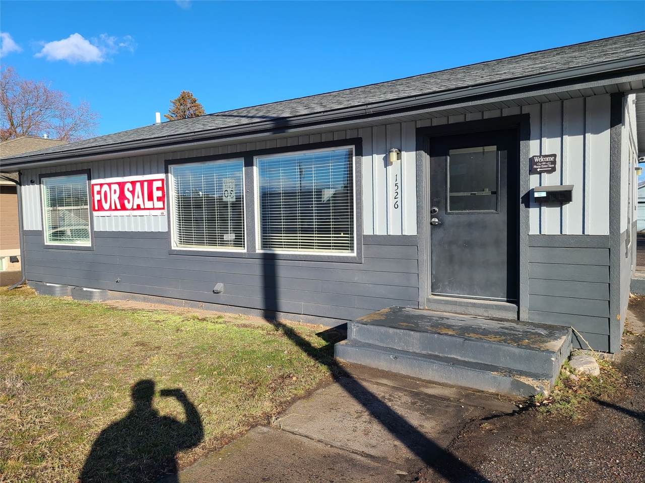 1526 South Avenue - Photo 1