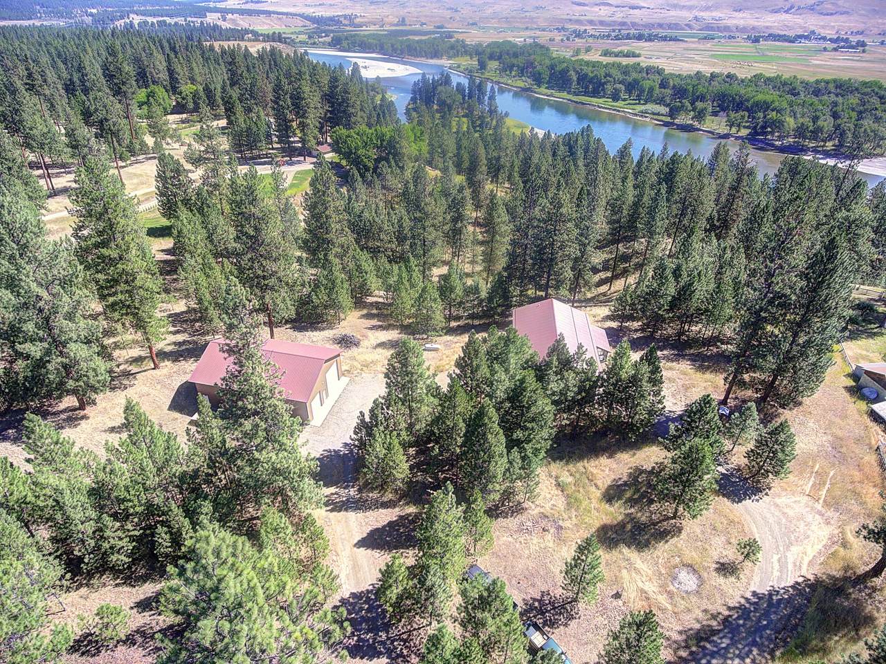 424 River Road - Photo 1