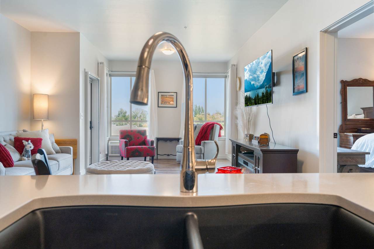 100 Woodlands Way - Photo 1