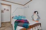1040 Round Butte Road - Photo 19