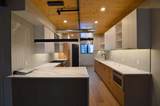28 Miles Avenue - Photo 21
