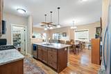 2044 Scott Drive - Photo 21