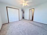 374 Janet Street - Photo 18