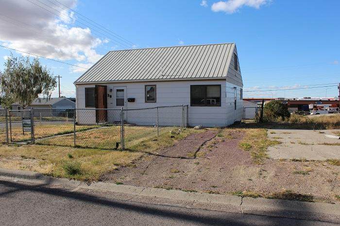 38 4th Avenue - Photo 1