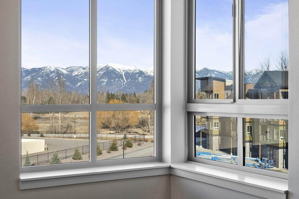 100 Woodlands Way - Photo 1