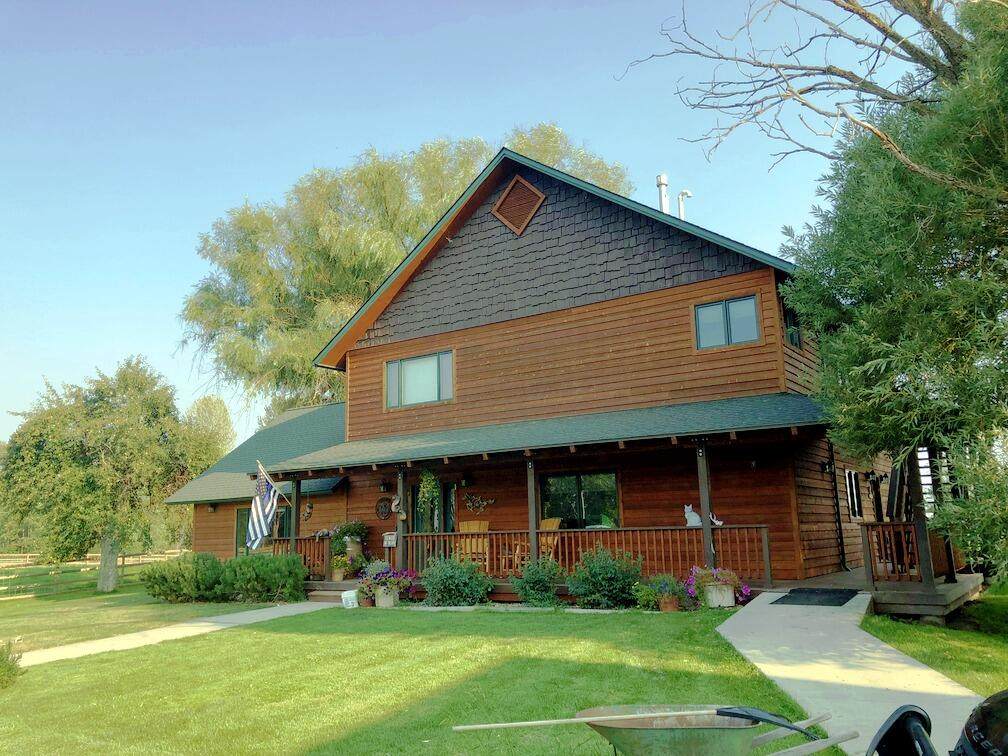 1443 Meridian Road - Photo 1
