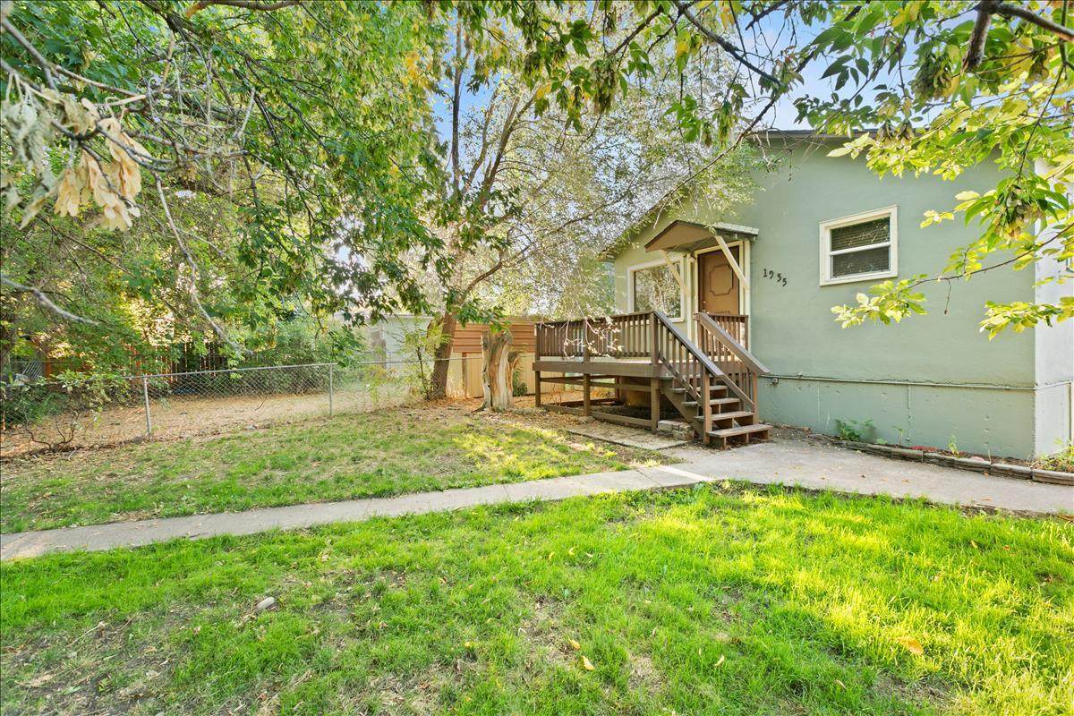 1955 8th Street - Photo 1