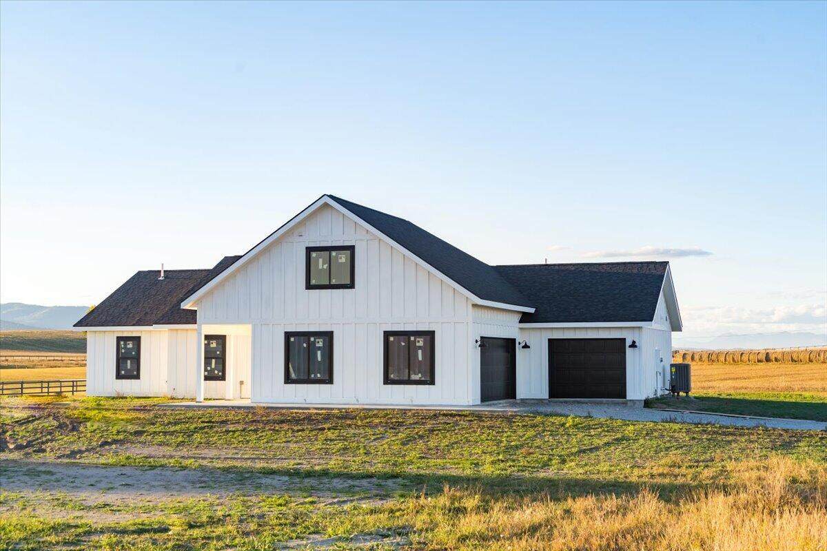 1043 Quarter Horse Lane - Photo 1
