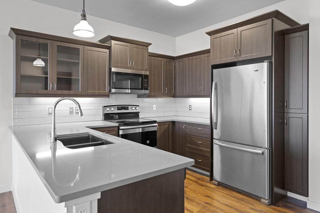 100 Woodlands Way - Photo 1