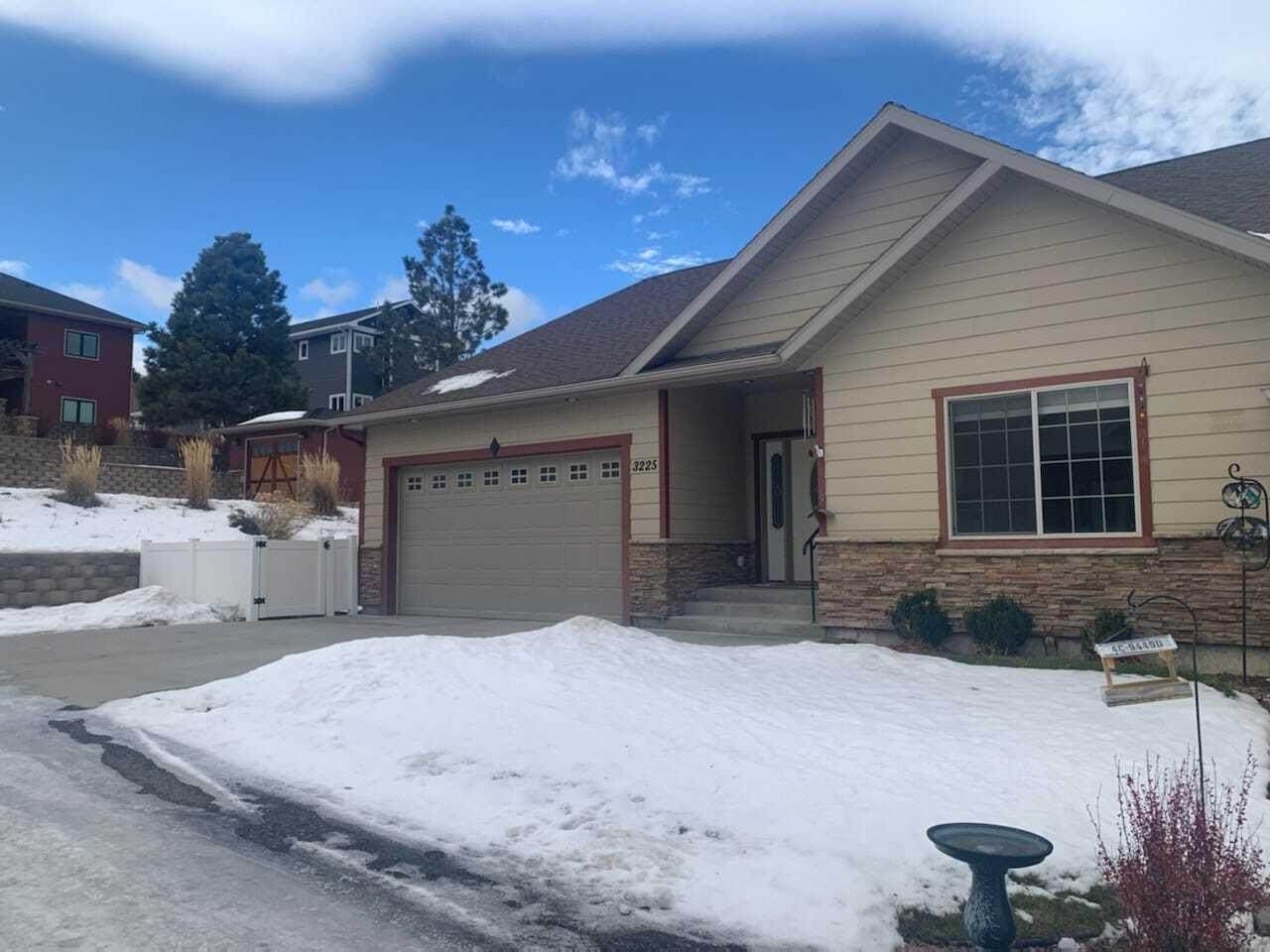 3225 Cabernet Drive - Photo 1