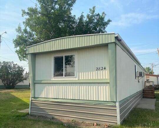 2824 9th Avenue - Photo 1
