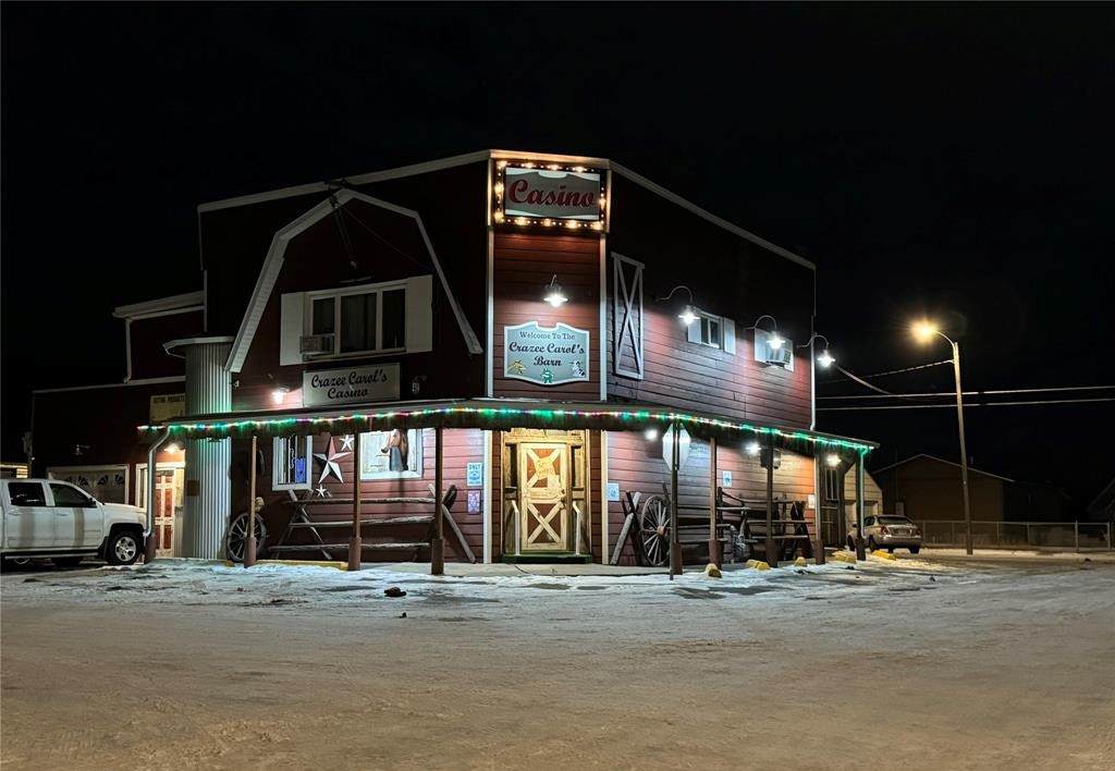 2702 Walnut Street - Photo 1