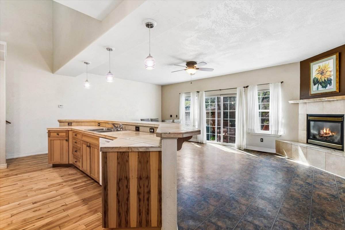 108 Sunrise Terrace - Photo 1