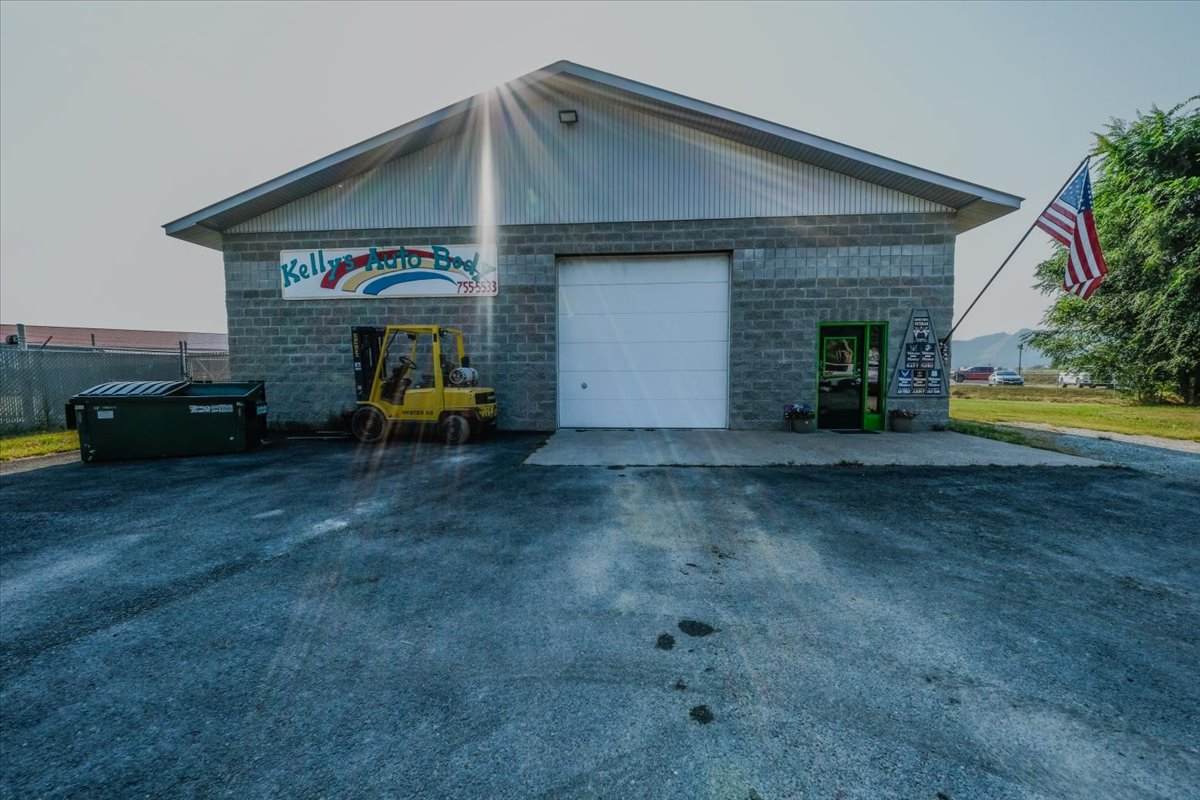 110 Industrial Court - Photo 1