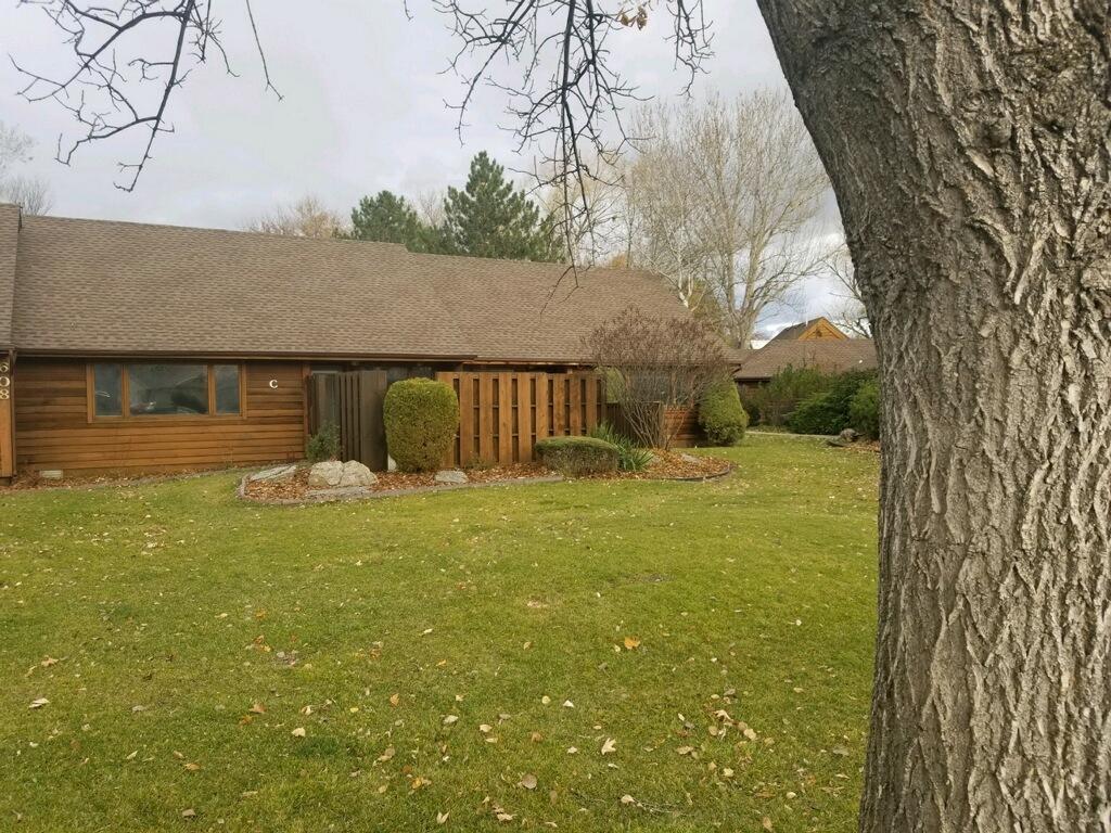 608 8th Street - Photo 1