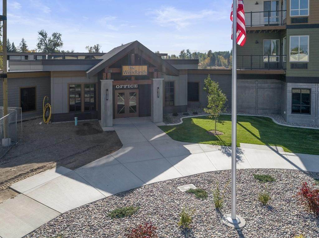 100 Woodlands Way - Photo 1