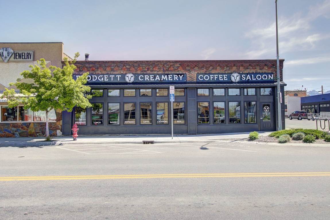325 Main Street - Photo 1