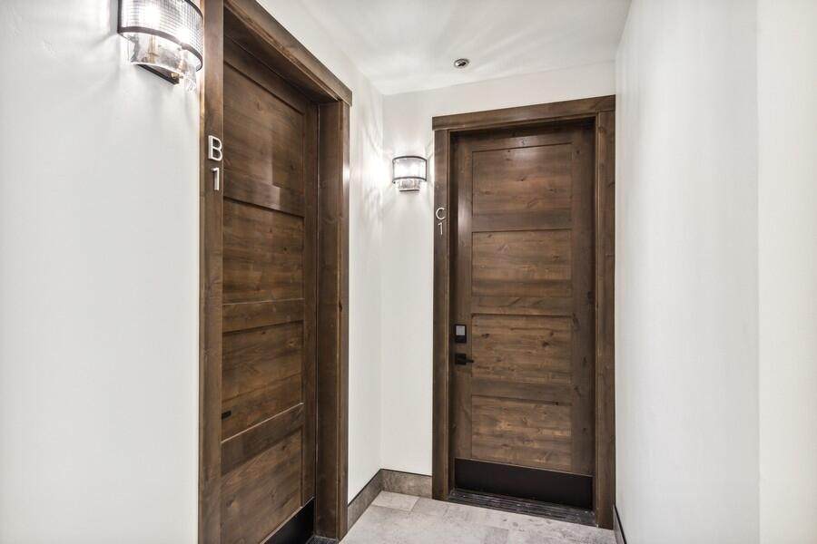 317 Akers Lane - Photo 1